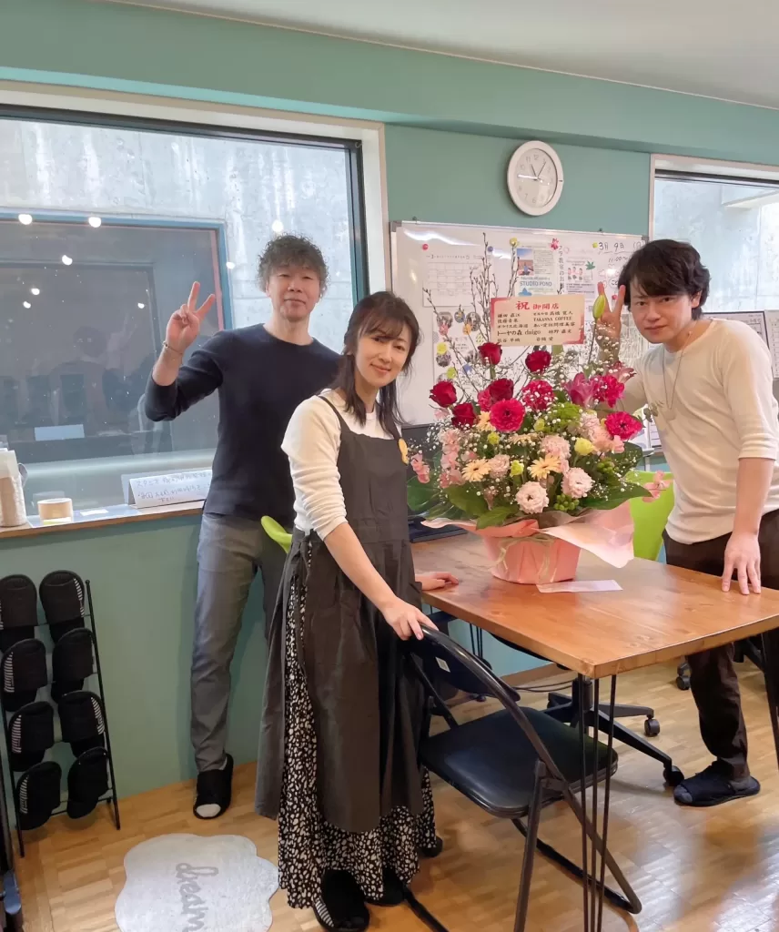 札幌市中央区のカフェスタジオで眼精疲労と視力の回復